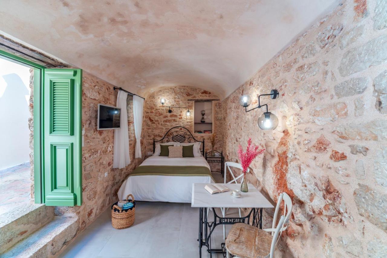 Muse Clio Villa Chalki Town Eksteriør bilde